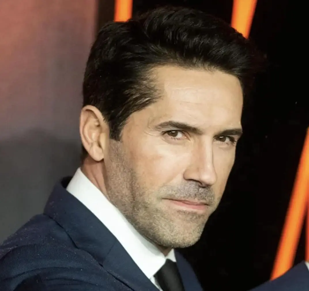 Scott Adkins